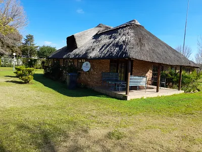 3 Bedroom Townhouse To Rent in Vanderbijlpark - ks3V.webp