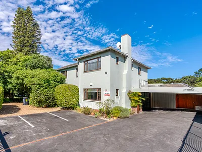 3 Bedroom House For Sale in Cape Town - img