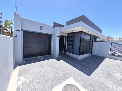 3 Bedroom House To Rent in Cape Town - img