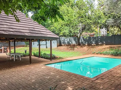 3 Bedroom Apartment For Sale in Johannesburg - z9XC.webp