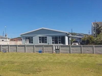 3 Bedroom House To Rent in East London - wLtu.webp