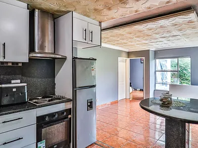 2 Bedroom Apartment For Sale in Johannesburg - QrNR.webp