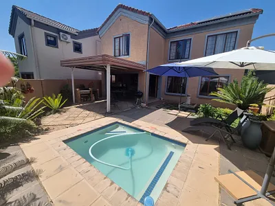 3 Bedroom Townhouse For Sale in Pretoria - O8TJ.webp