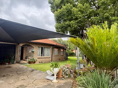 3 Bedroom House For Sale in Rustenburg - TvQQ.webp