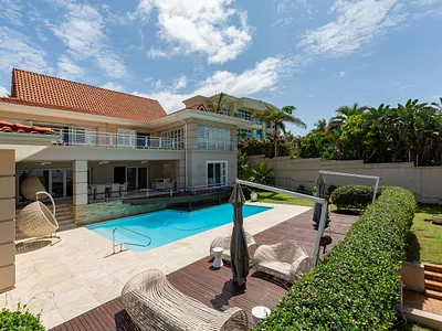 4 Bedroom House For Sale in Umhlanga - V1dQ.webp