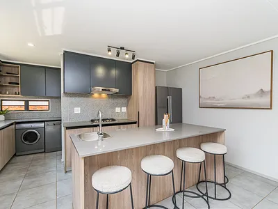 3 Bedroom Apartment For Sale in Centurion - 7HVY.webp