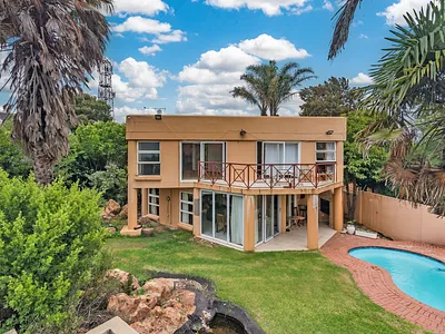 3 Bedroom House For Sale in Krugersdorp - L2CZ.webp