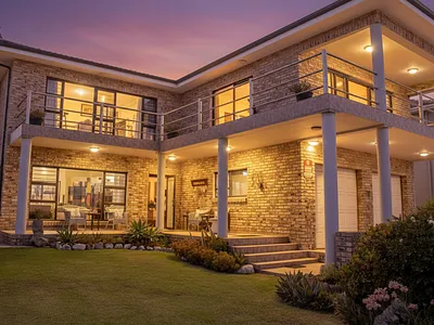 3 Bedroom House For Sale in Suiderstrand - 78Io.webp