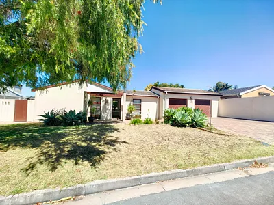 3 Bedroom House For Sale in Bellville - aUsu.webp