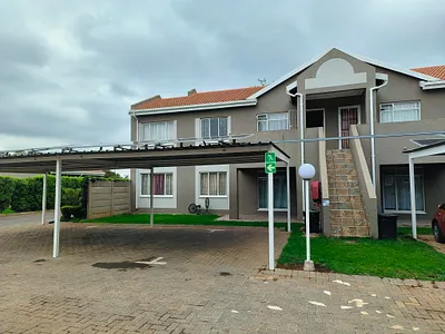 3 Bedroom Apartment For Sale in Potchefstroom - WPJh.webp