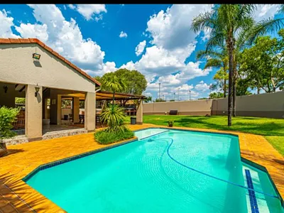 2 Bedroom Apartment For Sale in Sandton - aN3b.webp