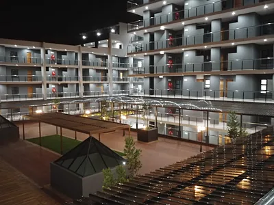 2 Bedroom Apartment For Sale in Umhlanga - LoPz.webp