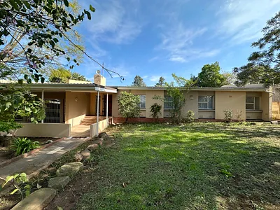 4 Bedroom House For Sale in Mthatha - x4XS.webp
