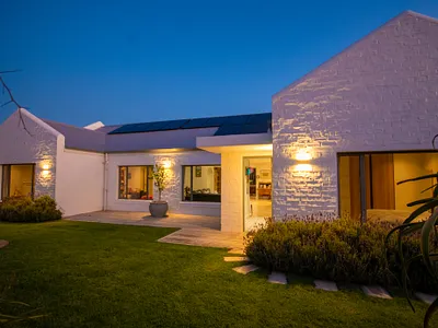 4 Bedroom House For Sale in Cape St Francis - 0eNQ.webp