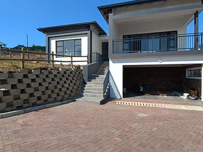 3 Bedroom Townhouse For Sale in Ballito - bfBT.webp