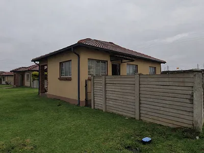 3 Bedroom House For Sale in Rustenburg - zbdt.webp