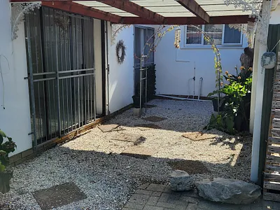 1 Bedroom Apartment To Rent in Kleinmond - img