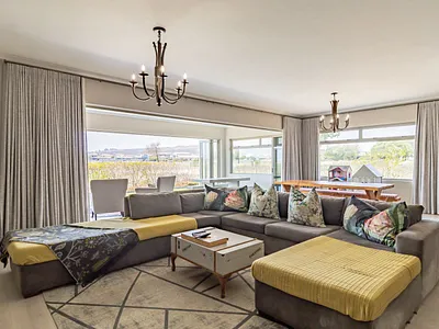 4 Bedroom House For Sale in Langebaan - 0LZ7.webp