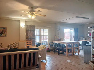 2 Bedroom Townhouse For Sale in Stilbaai East, Stilbaai - vZff.webp