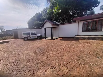 House For Sale in Pretoria - qNx9.webp
