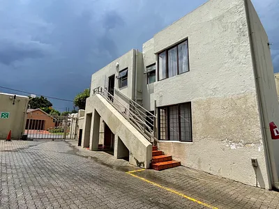 1 Bedroom Apartment For Sale in Johannesburg - img
