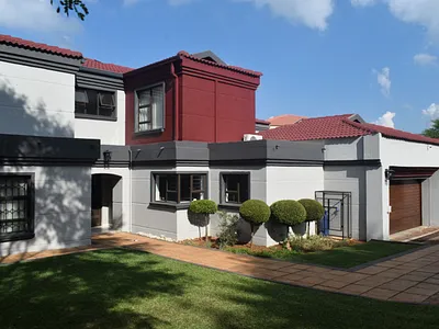 5 Bedroom House For Sale in Rustenburg - hCpL.webp
