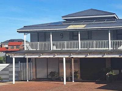 4 Bedroom House For Sale in Stilbaai West, Stilbaai - img