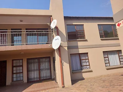 3 Bedroom Apartment For Sale in Sasolburg - JsOW.webp