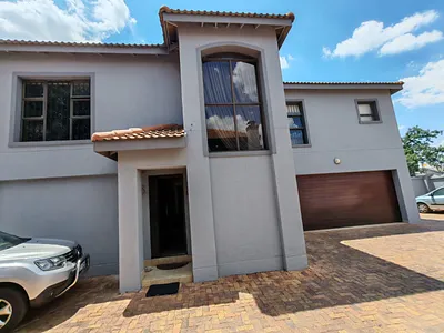 4 Bedroom House For Sale in Vanderbijlpark - 9QBB.webp