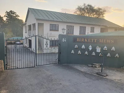 2 Bedroom Apartment For Sale in Pietermaritzburg - gL0t.webp