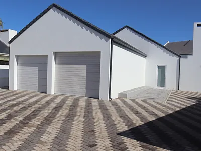 3 Bedroom House For Sale in St Helena Bay - pFo5.webp