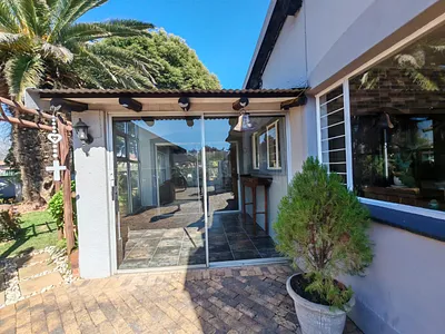 3 Bedroom House For Sale in Sasolburg - Oc17.webp