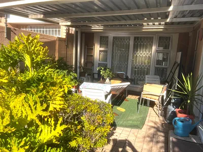 2 Bedroom Townhouse For Sale in Sandton - N5WP.webp