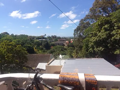 3 Bedroom House To Rent in East London - DXw0.webp