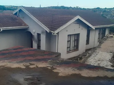 3 Bedroom House For Sale in Empangeni - JpjA.webp