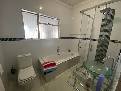 5 Bedroom House For Sale in Vanderbijlpark - DAPb.webp