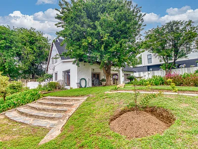 4 Bedroom House For Sale in Sandton - znvS.webp