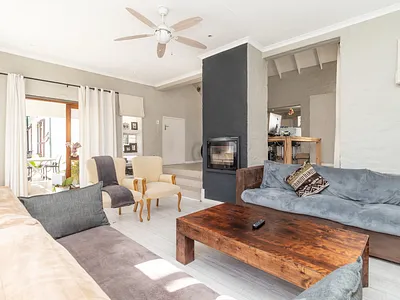4 Bedroom House For Sale in Sandton - uzFc.webp