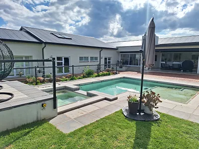 4 Bedroom Townhouse For Sale in Pretoria - img