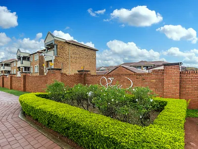 2 Bedroom Apartment For Sale in Centurion - rZey.webp