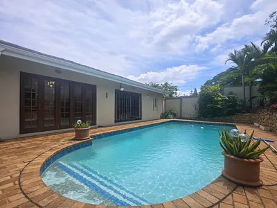 4 Bedroom House For Sale in Amanzimtoti - DCfi.webp