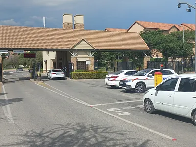 2 Bedroom Apartment For Sale in Centurion - s1GA.webp