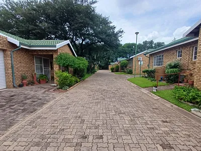 2 Bedroom Townhouse For Sale in Bela Bela - img