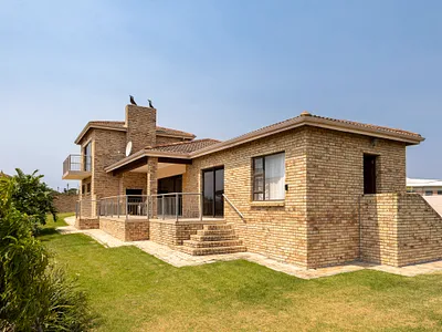 3 Bedroom House For Sale in Port Alfred - img