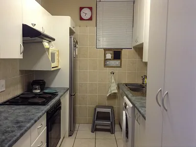 1 Bedroom Apartment To Rent in Port Elizabeth - 9Uc0.webp