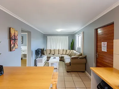 2 Bedroom Townhouse To Rent in Langebaan - nd0x.webp