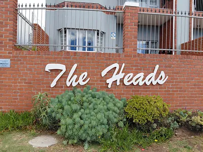 2 Bedroom Apartment To Rent in Port Elizabeth - K0B8.webp