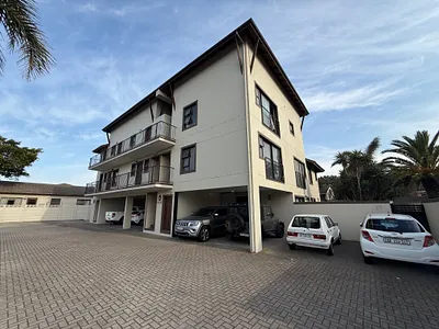 1 Bedroom Apartment For Sale in Blouberg - 4DJ5.webp