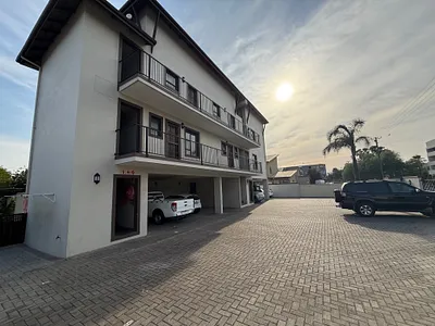 1 Bedroom Apartment For Sale in Blouberg - img