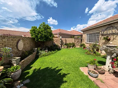 2 Bedroom Townhouse For Sale in Parys - img